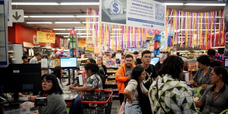 Descuentos en librerías y carnicerías: novedades de Cuenta DNI del Banco Provincia
