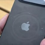 Apple asegura que manchas en nuevos iPhone son residuos, no rayones
