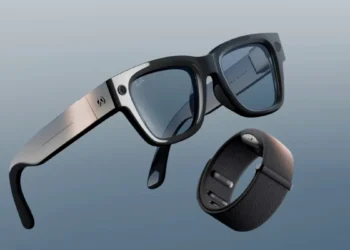 Ray-Ban presenta sus nuevos anteojos inteligentes: ¿tecnología o riesgo?