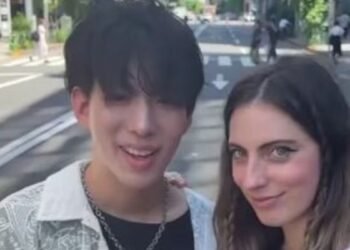 Una australiana alquila un novio por un día en Tokio y queda encantada