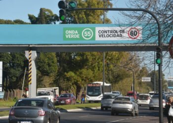 La "onda verde" en Camino Parque Centenario reduce en 40% tiempos de viaje