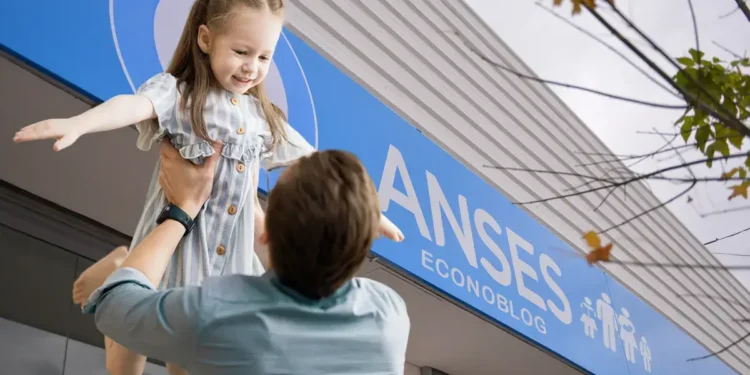 Anses aclara requisitos de la AUH tras polémica en Salta sobre extranjeros