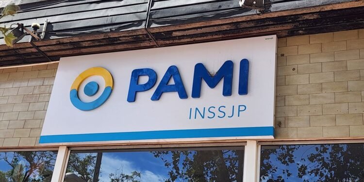 Exfuncionaria de PAMI denuncia corrupción y apoyará al peronismo