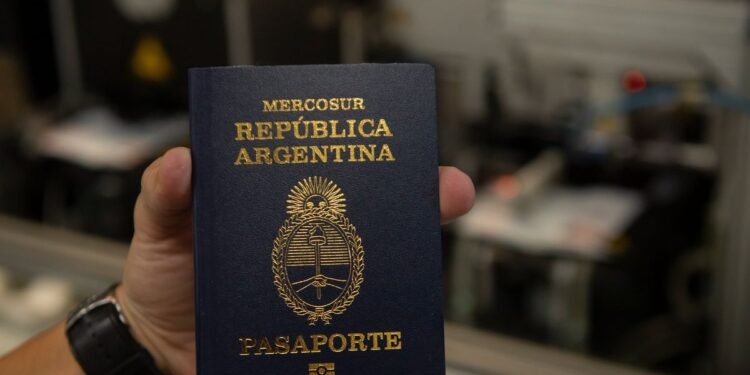 Fallas en miles de pasaportes: Renaper ofrece guía para solucionarlos