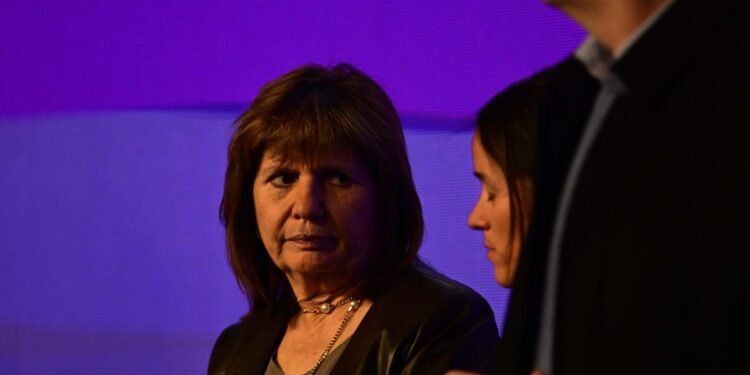 Patricia Bullrich asume liderazgo en La Libertad Avanza tras derrota electoral