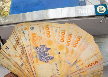 Bancos ajustan tasas de interés y nuevos plazos fijos superan el dólar