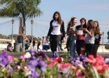 Clima inestable afecta las celebraciones del Día de la Primavera en la provincia de Buenos Aires