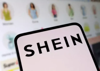 Shein, la moda rápida que seduce y preocupa a compradores hoy