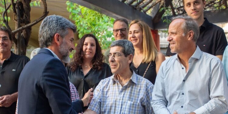 La Ciudad rinde homenaje a comercios centenarios que construyeron tradición