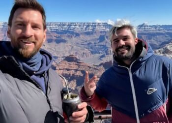 Un joven argentino convierte vacaciones en EE.UU. en fenómeno viral con Messi