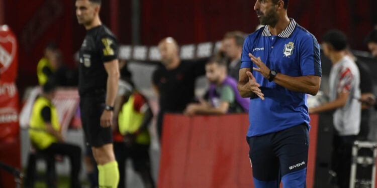 Gimnasia destituye a Orfila y nombra a Zaniratto como nuevo DT