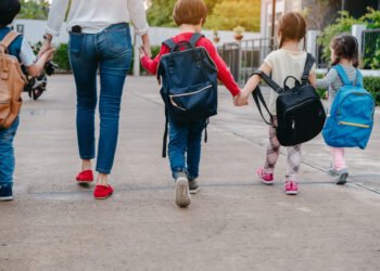 Caminando al colegio: la importancia de promover el ejercicio en niños y adolescentes
