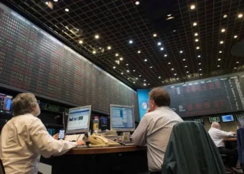 Los bonos argentinos suben tras respaldo de EE.UU., pero el riesgo país se dispara nuevamente