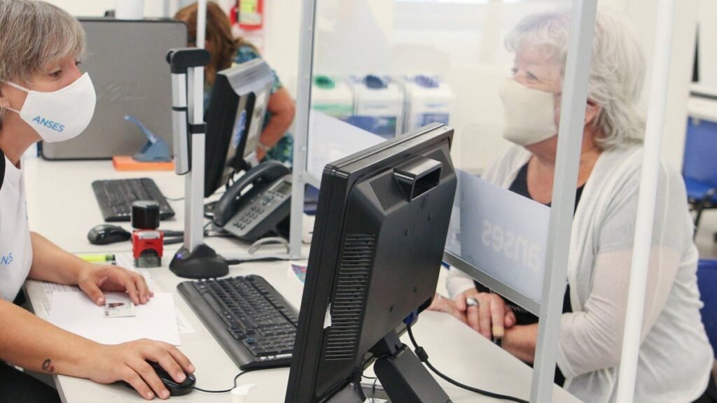 Se confirmó el aumento en la Pensión Universal para el Adulto Mayor