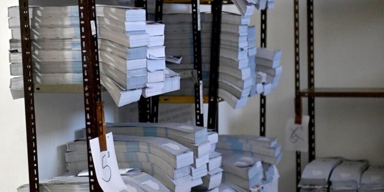 Cámara Electoral rechaza reimpresión de boletas tras renuncias de candidatos