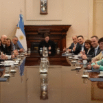 Milei anticipa cambios en su gabinete tras elecciones para impulsar reformas