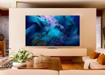 Samsung lanza su televisor Neo QLED 8K QN990F con potente sonido y funciones innovadoras