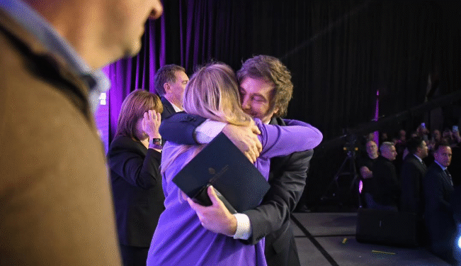 La Libertad Avanza se convierte en primera minoría del Congreso y crece en poder