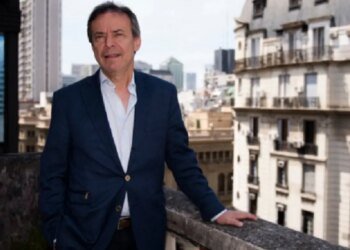 Artana advierte sobre la insostenibilidad de tasas y alza del dólar preelecciones