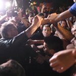 Milei cierra su campaña en Rosario y llama a cambiar el Congreso este domingo