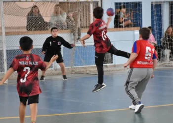 Nene de 9 años en grave estado tras accidente con arco de handball