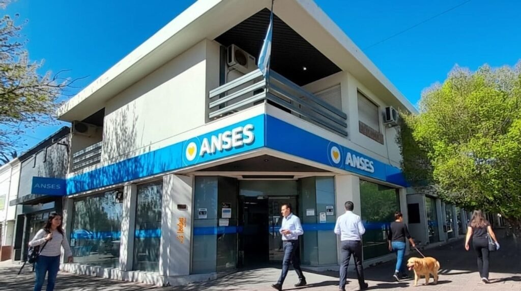 ANSES libera el cronograma de pagos para jubilaciones y asignaciones hoy