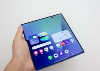 Samsung presenta el Galaxy Z Fold7: un teléfono plegable con diseño elegante y potente rendimiento