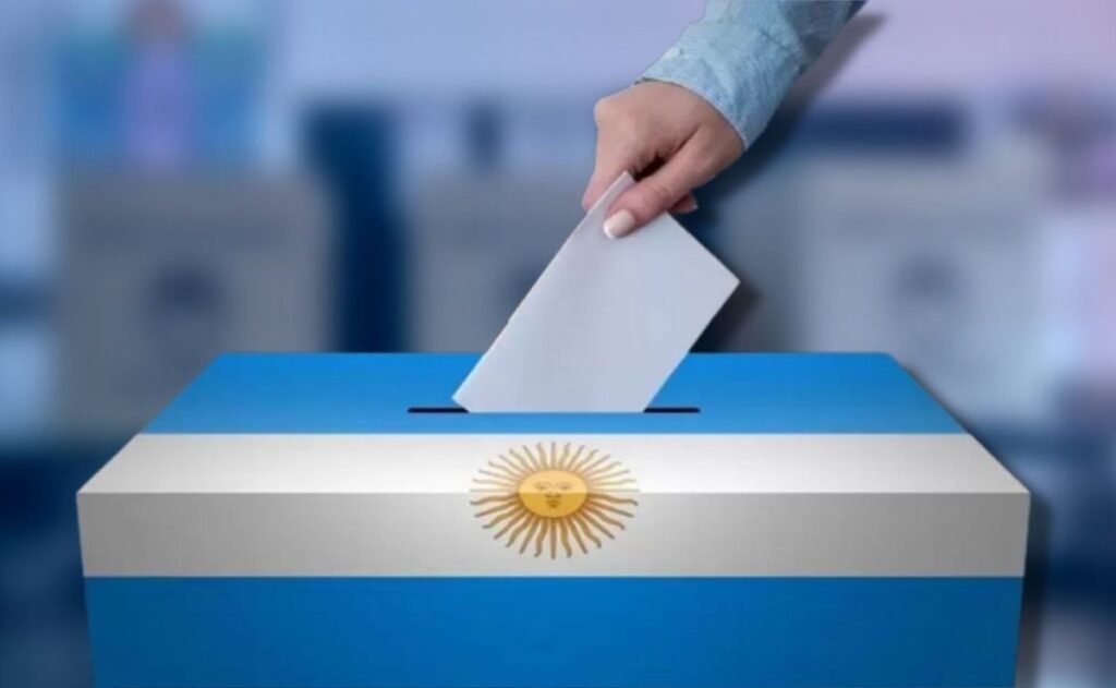Espert renuncia y desata polémica por reimpresión de boletas electorales