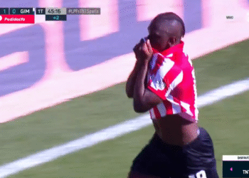 Cetré sorprende y brilla en la titularidad en el Clásico Platense