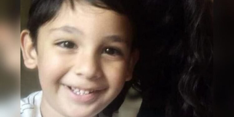 Buscan a un niño de 5 años tras el homicidio de su madre y abuela en Córdoba