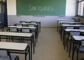Docentes anunciaron un paro nacional de 24 horas el 14 de octubre por desfinanciamiento educativo