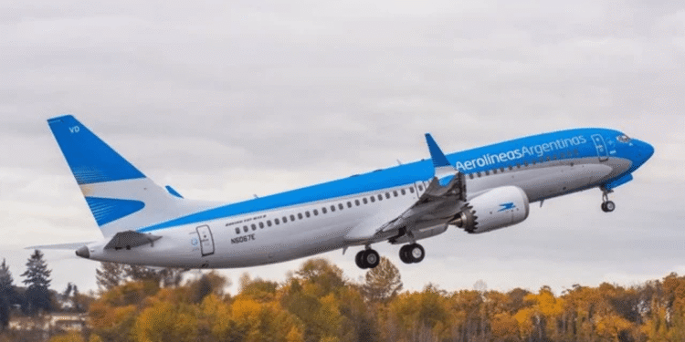 Aerolíneas Argentinas lanza promoción con descuentos antes de las Fiestas
