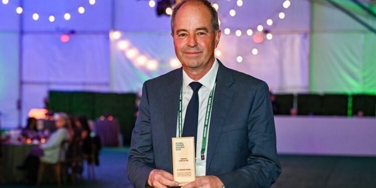 Premio internacional destaca a El Parque Papas por su agricultura sustentable