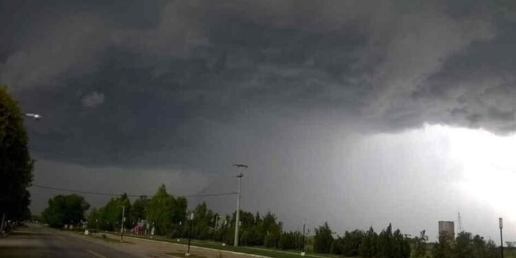 El SMN advierte sobre tormentas fuertes y posibles granizos en la provincia de Buenos Aires