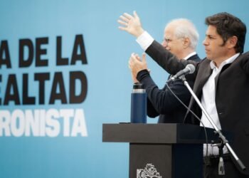 Kicillof en San Vicente: el peronismo contra la crisis y Milei