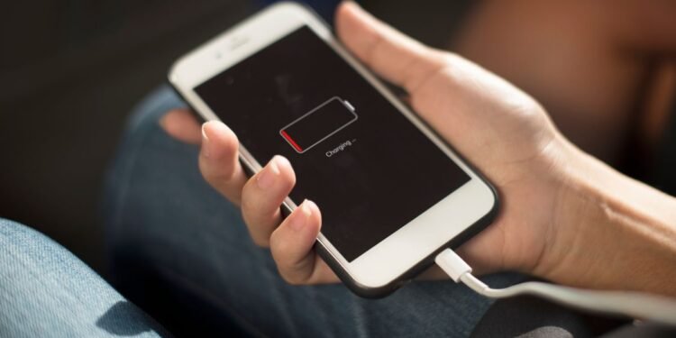 Activar el modo avión al cargar el celular reduce el tiempo de carga un 25%