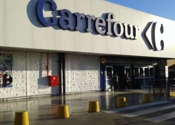 Cencosud busca comprar Carrefour y cerraría una sucursal en La Plata