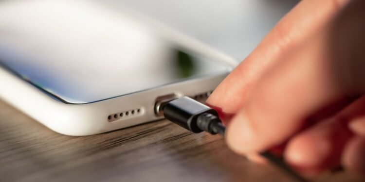 Cómo cargar el celular más rápido usando el modo avión de forma efectiva