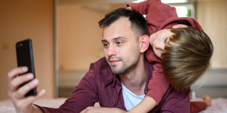 OpenAI lanza controles parentales en ChatGPT para proteger a los jóvenes