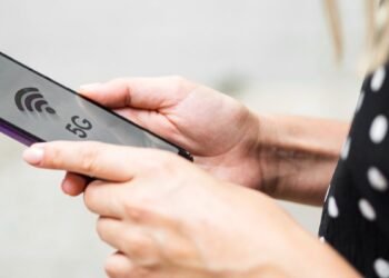 La barra superior del móvil: cómo mejorar tu conexión con Baby WiFi