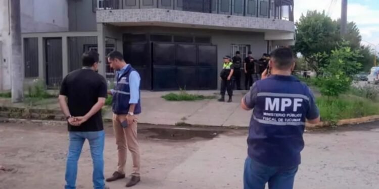 Descubren el cuerpo de un contador en el freezer de su casa en Tucumán