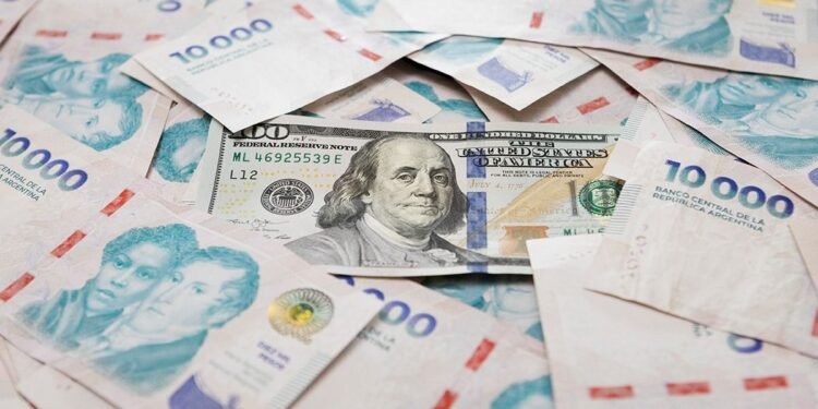 Bank of America prevé que el dólar alcanzará $1.450 a fin de año