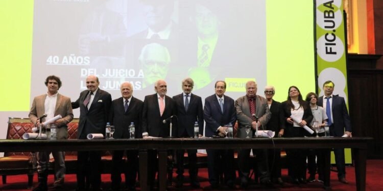 UBA reconoce a miembros del Juicio a las Juntas con Doctorados Honoris Causa