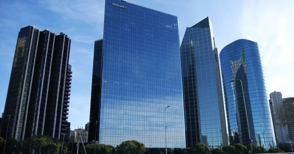 Globant lanza recompra de acciones por 125 millones para estabilizar su valor