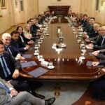 Milei se reúne con gobernadores para impulsar reformas clave en el país