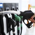 El Gobierno prorroga el aumento de combustibles para contener la inflación