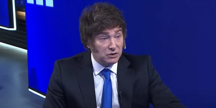 El Gobierno avanza en la firma de un contrato con el BID para PAMI