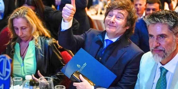 Milei anticipa aumento de salarios y empleo gracias a apoyo de EE.UU.