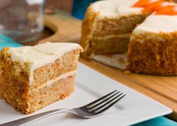 Disfrutá un delicioso pastel de zanahoria saludable y fácil de hacer