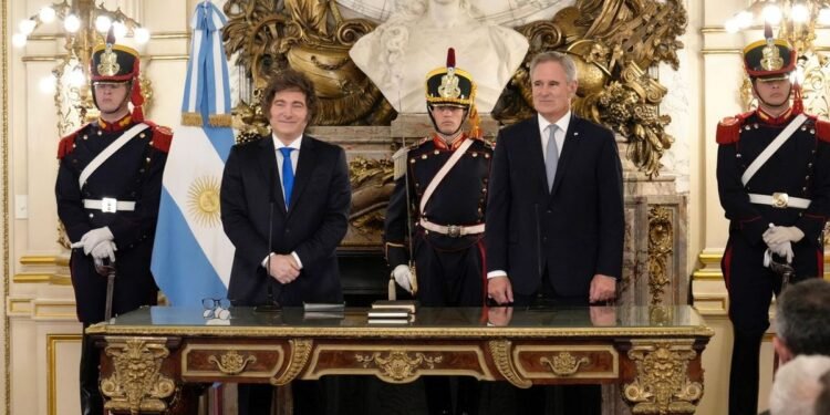 Milei designa a Pablo Quirno como nuevo canciller para fortalecer lazos internacionales